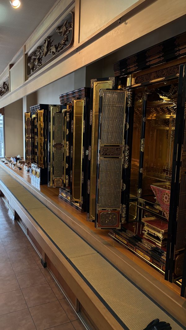 縦長の店主写真